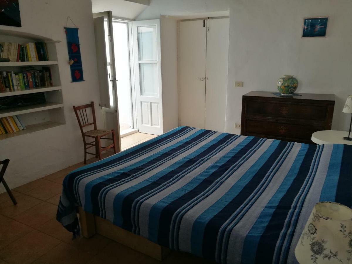 Casa Carlotta Bed & Breakfast Стромболи Екстериор снимка