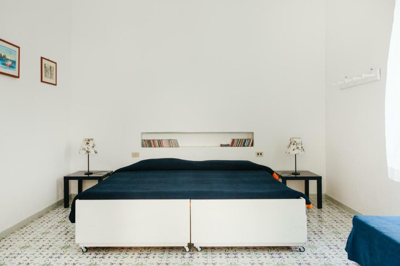 Casa Carlotta Bed & Breakfast Стромболи Екстериор снимка